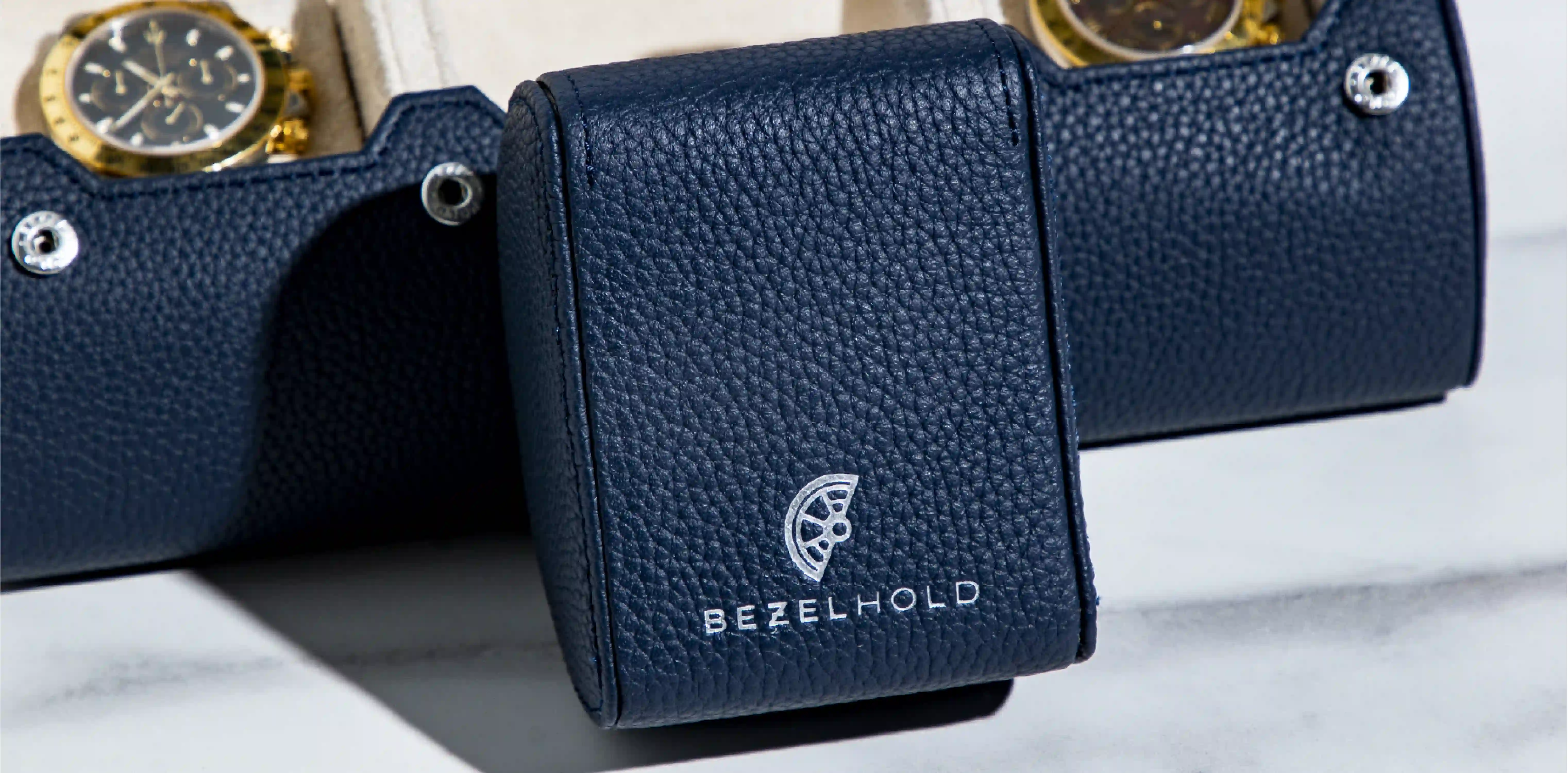 Bezelhold — 4